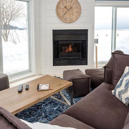 Villa 227 - En bordure de la rivière du Gouffre - Les Immeubles Charlevoix à Baie-Saint-Paul Extérieur photo