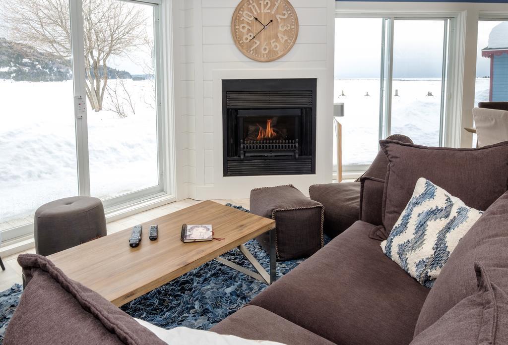 Villa 227 - En bordure de la rivière du Gouffre - Les Immeubles Charlevoix à Baie-Saint-Paul Extérieur photo